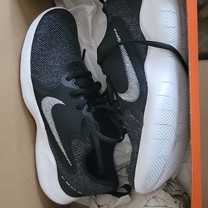 Nike Running Shoes Size 7.5 Women